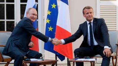Reuters: На переговорах в Москве Макрон увидел «другого» Путина