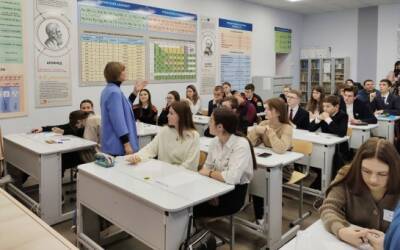 В Новосибирской области поэтапный выход из общешкольного карантина по коронавирусу начнется 14 февраля