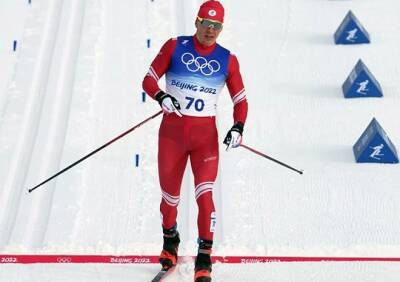 Большунов завоевал «серебро» в гонке на 15 километров на Олимпиаде-2022