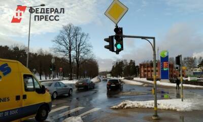 Водителей Челябинска попросили не выезжать за город в выходные