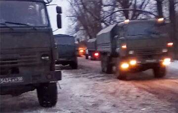 Что сейчас происходит в российском военном лагере под Гомелем?