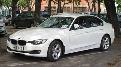 BMW 3-Series возглавил топ-5 самых недорогих автомобилей премиум-класса с пробегом