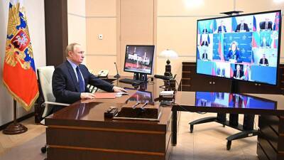 Путин обсудил с членами Совбеза РФ взаимодействие со странами СНГ