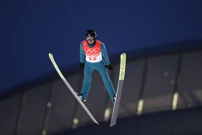 Калиниченко и Марусяк пробились в финалы по прыжкам с трамплина