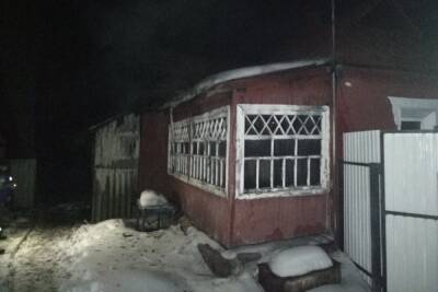 Под Белгородом горел деревянный жилой дом