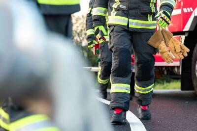 В Тульской области сотрудники МЧС спасли человека из пожара