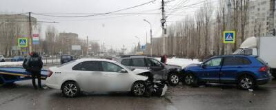 В Воронеже три женщины пострадали в тройном ДТП
