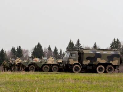 РФ продолжает перебрасывать войска и технику в Беларусь и Крым. Опубликованы новые снимки
