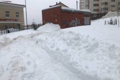 В Уфе депутаты выйдут на уборку снега возле больниц и поликлиник
