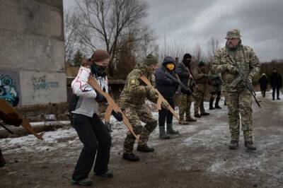 На Украине в силы территориальной обороны страны хотят привлечь не менее 2 миллионов добровольцев