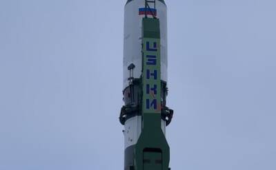 Ракету «Союз-2.1а» установили на стартовый стол на Байконуре