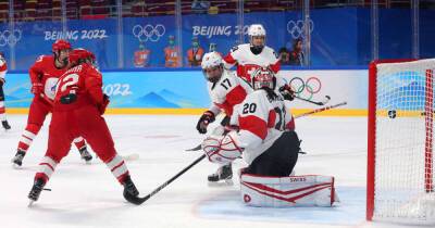 Российские хоккеистки играют вничью после двух периодов матча ОИ-2022