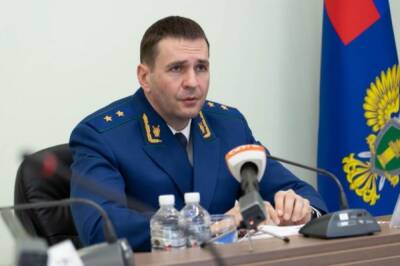 Дмитрий Демешин повел личный прием граждан в Хабаровском крае
