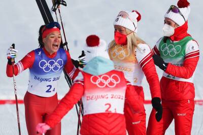 ОИ-2022. Сборная России выиграла лыжную эстафету на Олимпиаде впервые с 2006 года