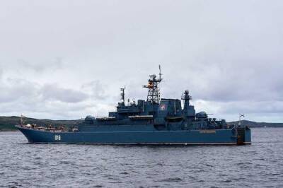 Сайт Popular Mechanics назвал «зловещим» маневром прибытие в Черное море шести больших десантных кораблей России