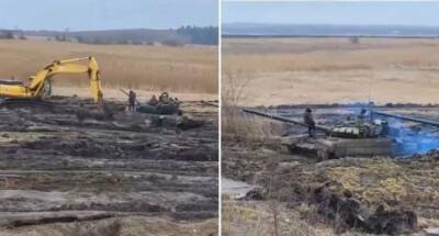 В сети показали видео, как российские танки застряли в грязи под Ростовом