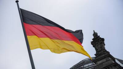 МИД Германии рекомендовал немцам покинуть Украину