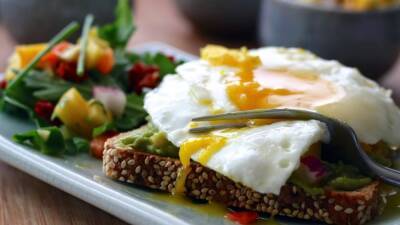 Ученые из Колумбии назвали четыре полезных продукта на завтрак для здорового сердца