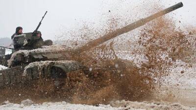 В ЛНР заявили о наращивании Киевом бронетехники у линии соприкосновения