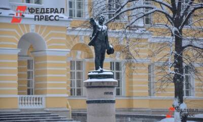 Аноним угрожал правительству Санкт-Петербурга, требуя отмены QR-кодов