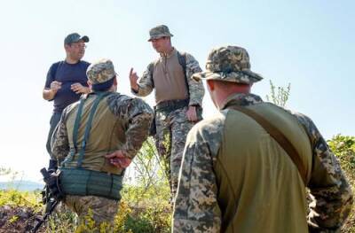 Reuters: с Украины выводят около 150 военных инструкторов США