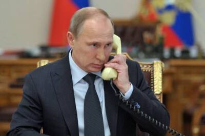 Владимир Путин провел телефонный разговор с Эммануэлем Макроном