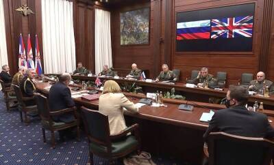 После переговоров с Шойгу в Москве руководство Минобороны Британии заявило о начале вывода военных инструкторов с Украины