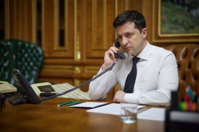 Зеленский обсудил с Макроном ситуацию на Украине