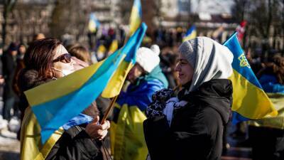 В Киеве сотни украинцев собрались на Марш единства: фото, видео