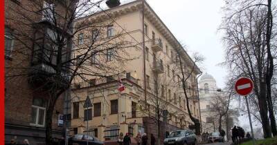 Посольство Канады прекратило работу в Киеве