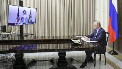 Телефонные переговоры президентов Путина и Байдена длились больше часа