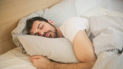 Издание RMF FM перечислило преимущества короткого дневного сна
