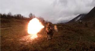 Российские мотострелки учатся бороться с диверсантами в горах Абхазии