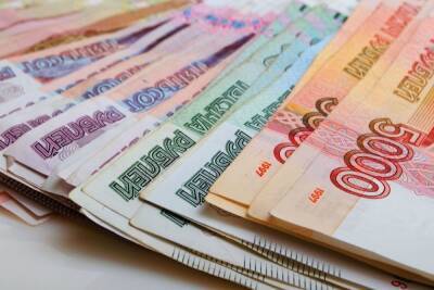 Лжесотрудник банка обманул пенсионера из Кудрово почти на миллион рублей