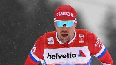 Мужская сборная России по лыжным гонкам завоевала золото на зимней Олимпиаде в Пекине