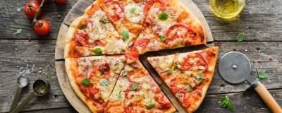 Злоупотребление хлебом и пиццей вызывает рак желудка
