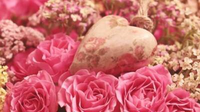 Названы лучшие цветы для подарка на День святого Валентина