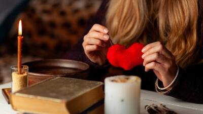 Валентинка на будущее: простой ритуал для привлечения любви в свою жизнь