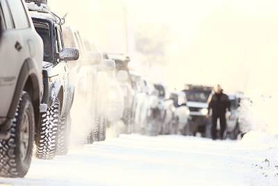 Произошедшая в Корабсельках авария заставила автомобили выехать на встречную полосу