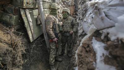 Стало известно, сколько военных ВСУ находятся у линии разграничения в Донбассе