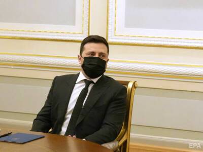 Зеленский пригласил Байдена посетить Украину в "ближайшие дни"