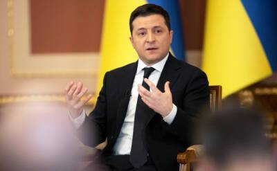 «Готовы обсуждать в любых форматах». Зеленский призвал предоставить Украине гарантии безопасности