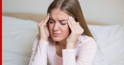 Причину головных болей при омикроне назвала невролог