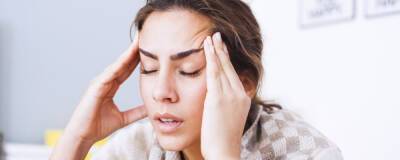 Невролог Голубинская рассказала, почему при «омикроне» болит голова