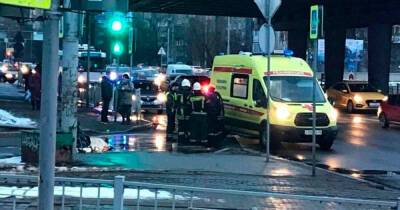 Один человек погиб, еще двое пострадали в ДТП в Екатеринбурге