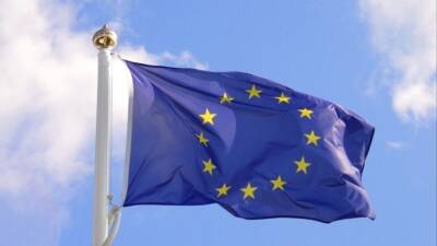 Песков: ЕС следует перестать исполнять указания США и обрести независимость