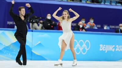 Фигуристы Кацалапов и Синицина принесли серебро в копилку российской сборной на Олимпиаде