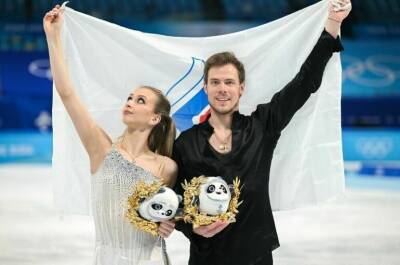 Синицина и Кацалапов завоевали серебро в танцах на льду на Играх в Пекине