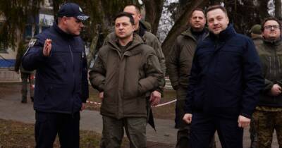 Челночная дипломатия, новые "слуги"-взяточники и закрытие неба над Украиной. Главные события страны 7-13 февраля