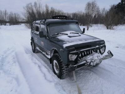Спасатели эвакуировали двоих мужчин из снежного плена на зимнике Инта-Косьювом